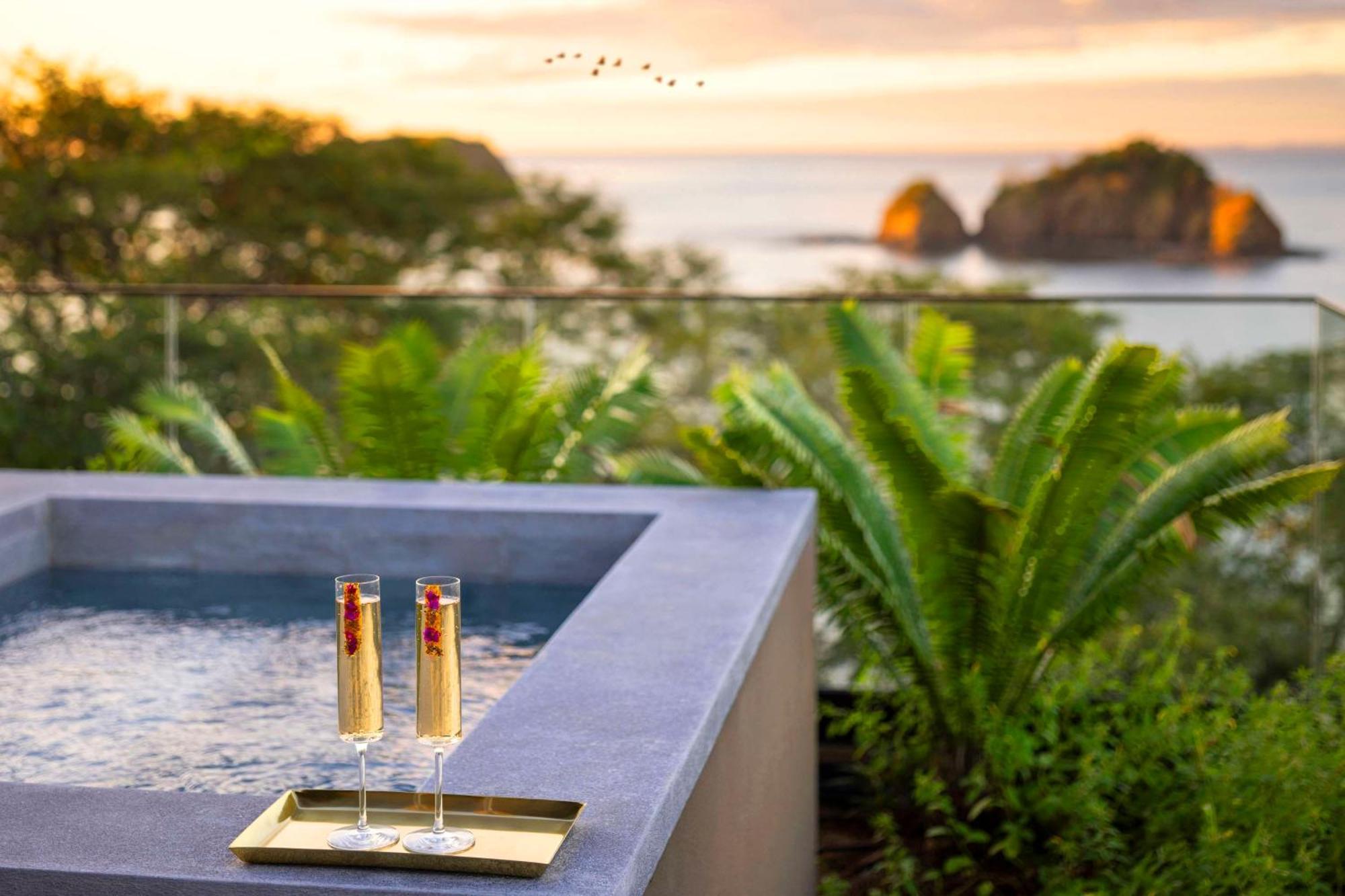Waldorf Astoria Costa Rica Punta Cacique Hotel Bagian luar foto